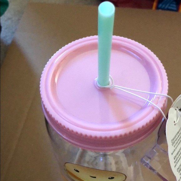 Cup with straw - Picture 3 of 3